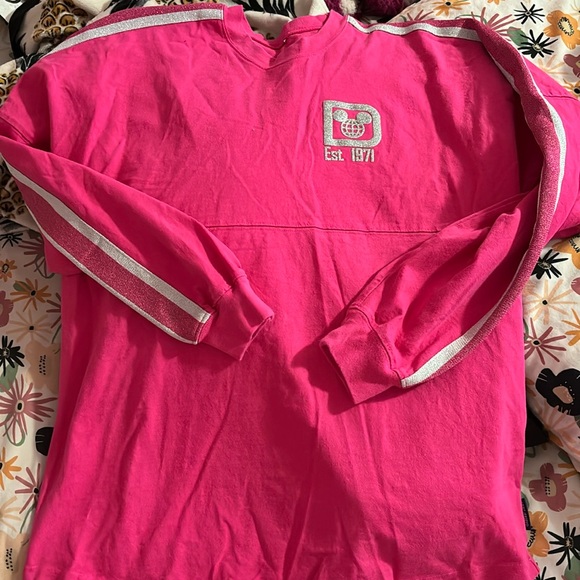 Disney Tops - Sprit jersey
